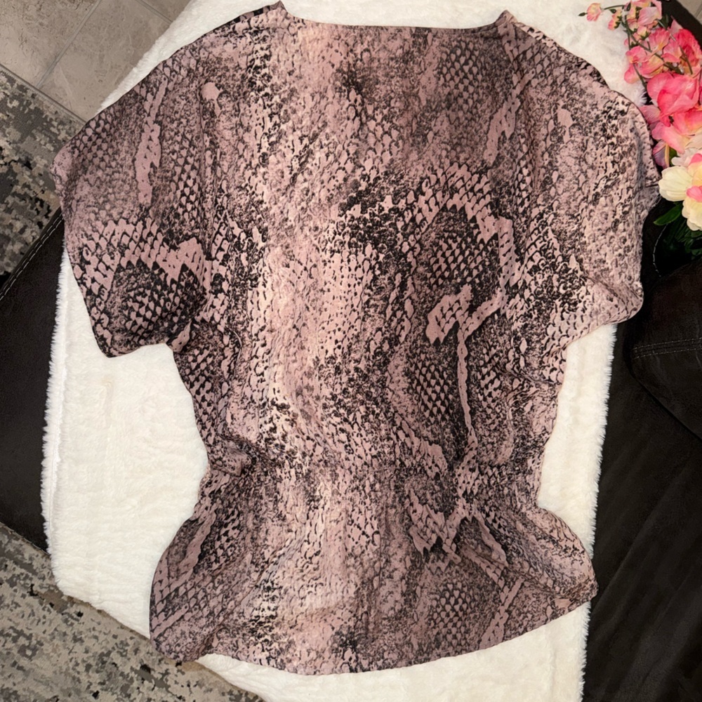 3 x 20$ Calvin Klein Pink Snake-Print V-Neck Top Size S - Picture 6 of 6